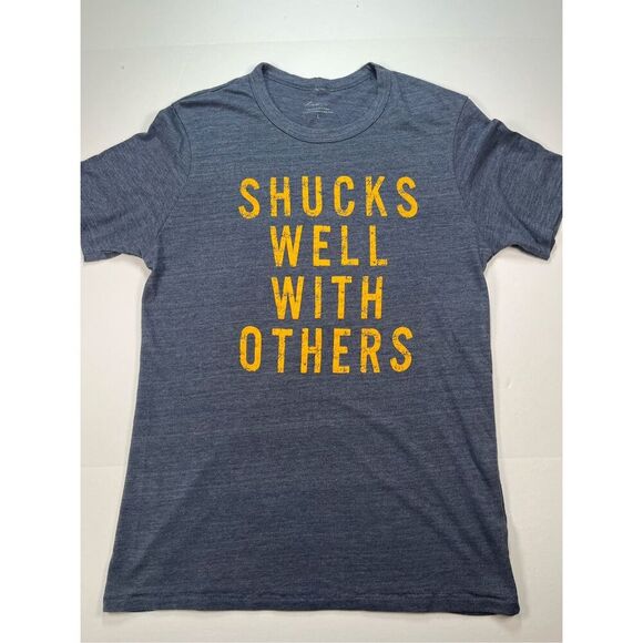 CRU Oyster Bar Nantucket Shucks Well With Others ShortSleeve Tee Men Size Large - Picture 4 of 9